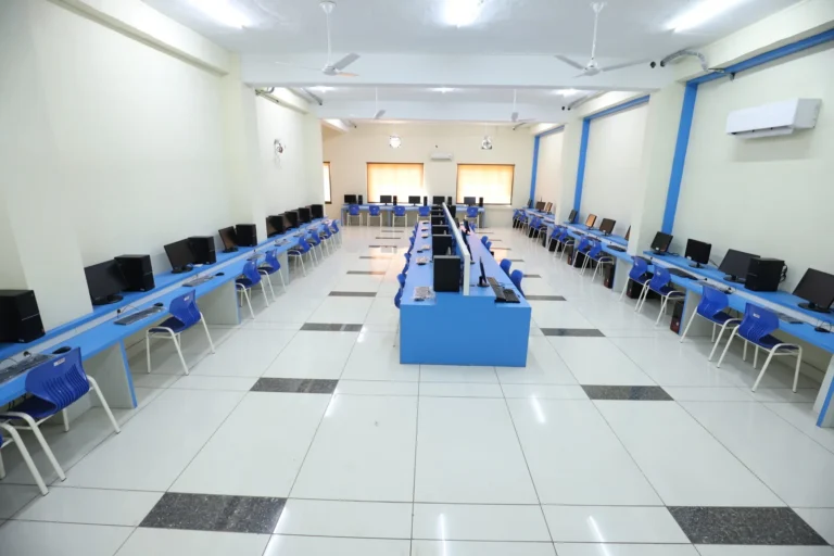 computer it lab scaled